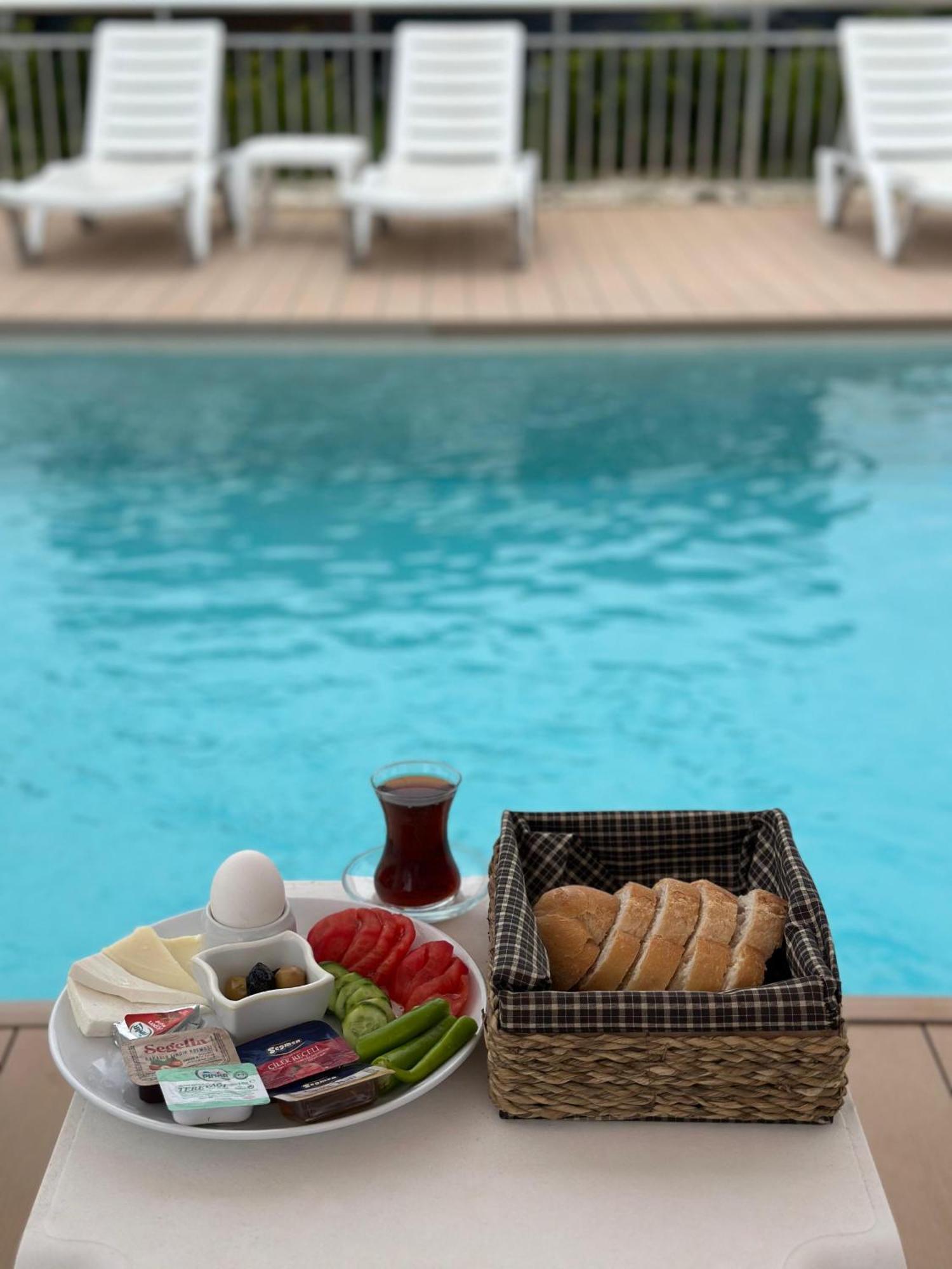 Serenity Village Aparthotel